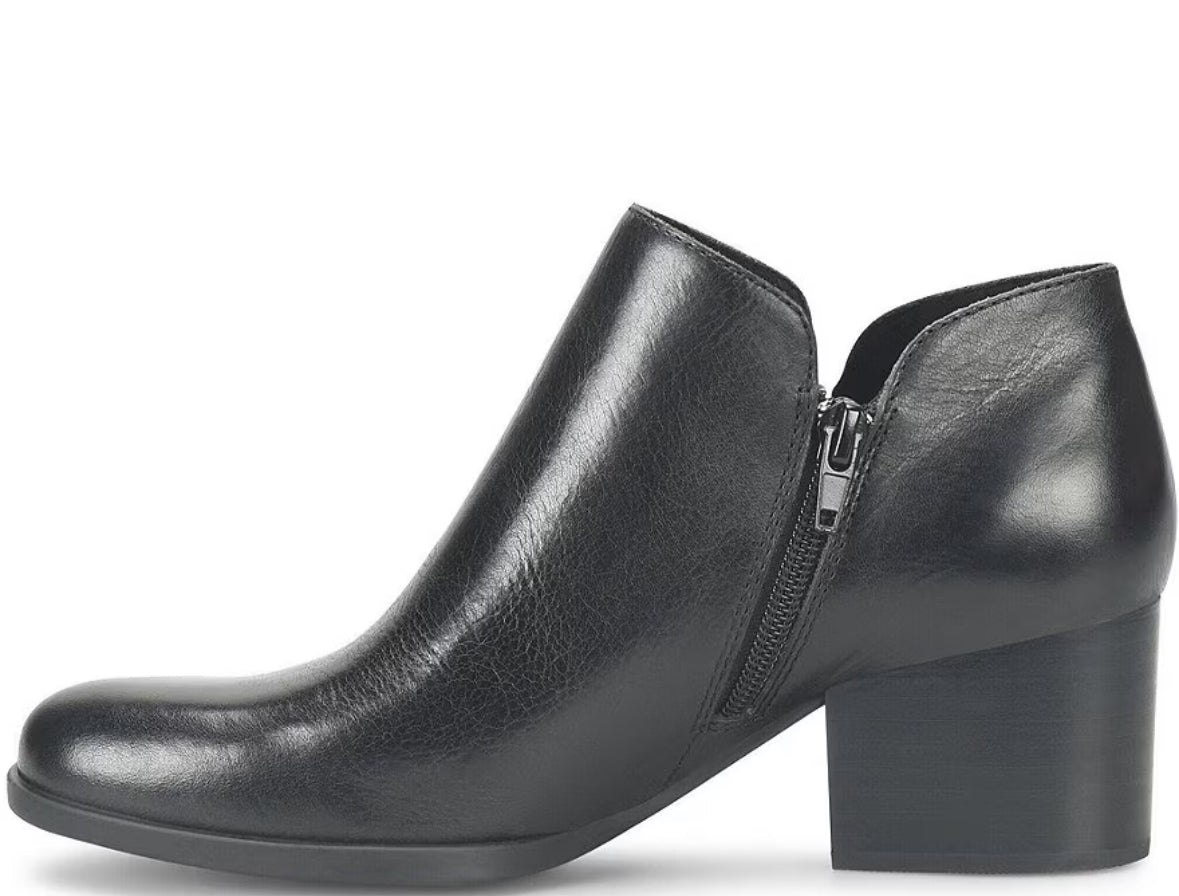 Born Kenzey Boot in Black