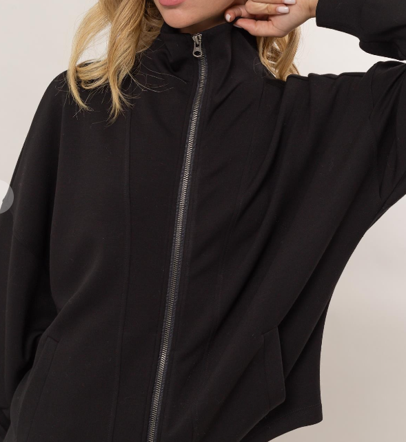 ZIP UP JACKET in BLACK 989