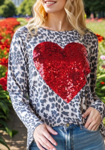 SEQUIN HEART TOP in LEOPARD 7027