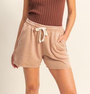 Shorts in TAUPE 915