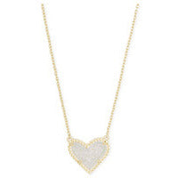 KENDRA SCOTT ARI HEART SHORT PENDANT ~ Gold