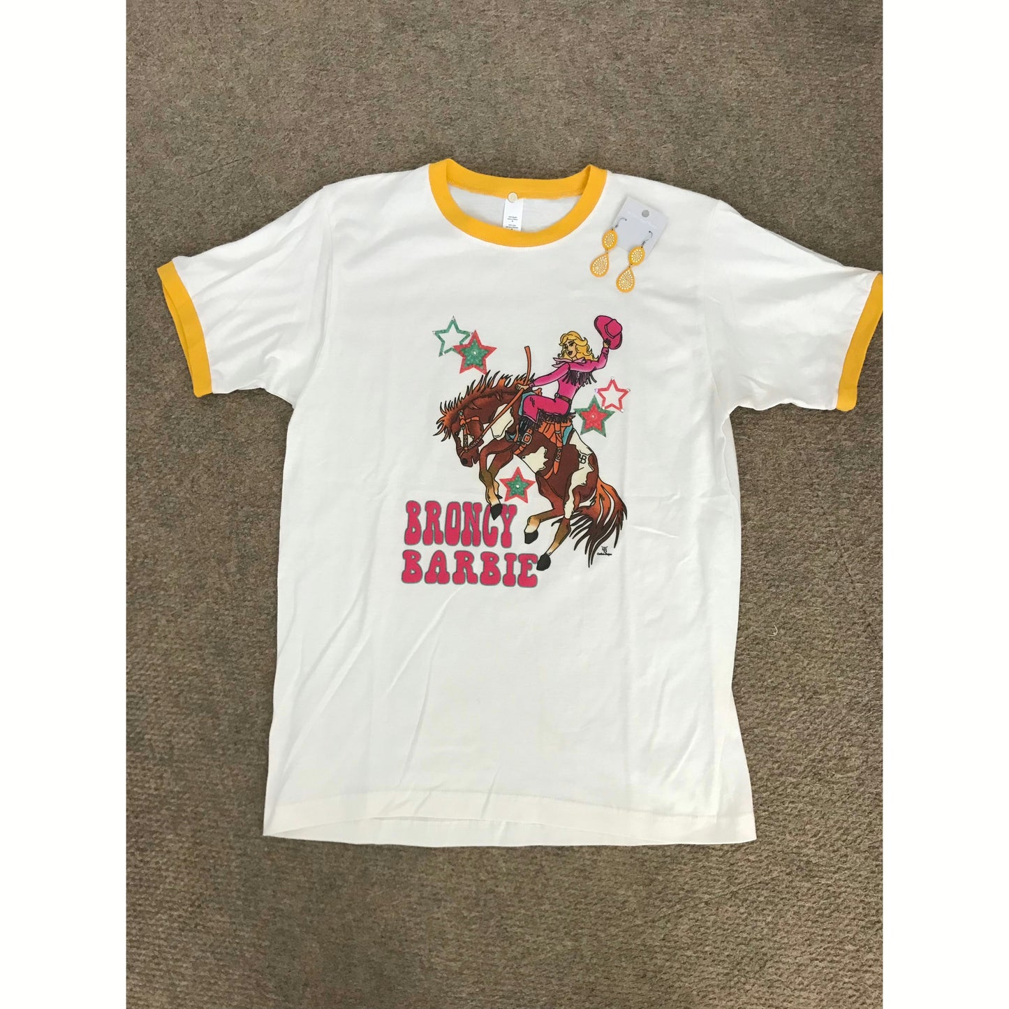 X BRONCY BARBIE TEE in CREAM w/YELLOW